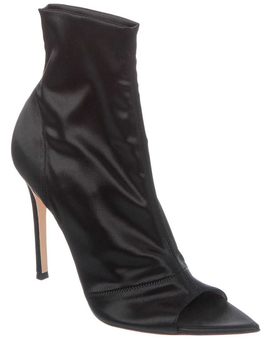 Женские атласные пинетки Gianvito Rossi Gotham 150 черные 385 53590₽