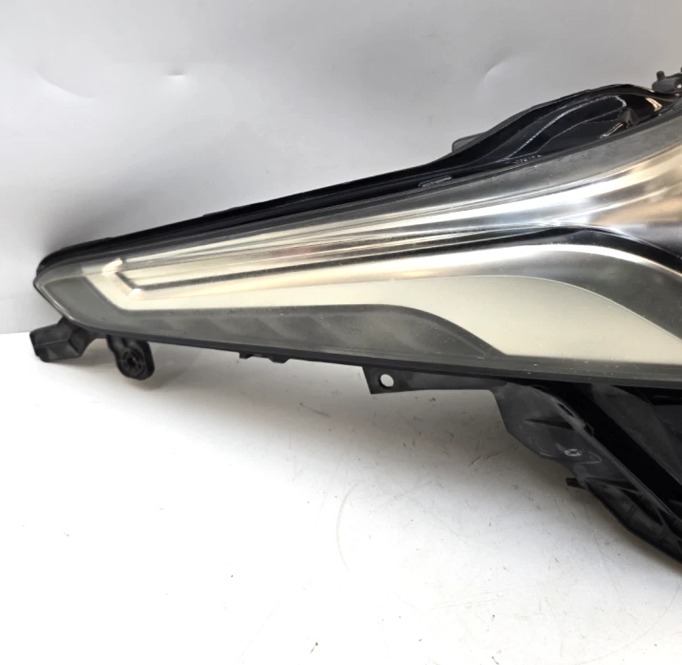 Cadillac ATS 2013-2019 Driver Left LH Halogen Headlight Lamp 23180169 OEM - Image 3 of 4