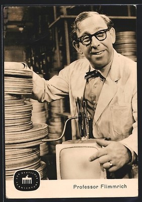 Ansichtskarte Schauspieler Professor Flimmrich am Filmprojektor 
