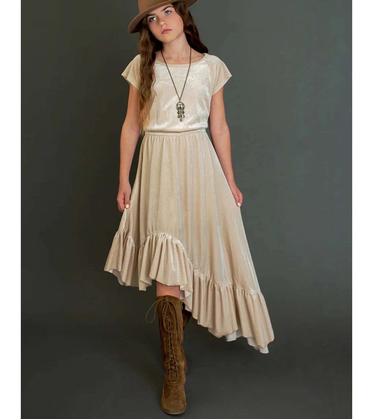 Joyfolie Girls Ivory Velvet High-Low Dress With Cap Sleeves & Ruffle Hem size 5