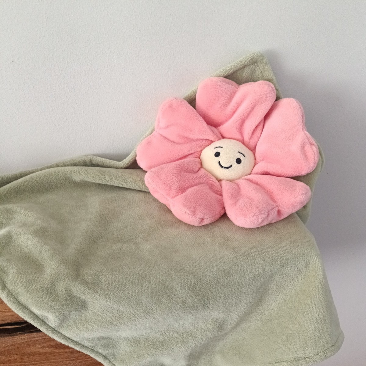 Jellycat Fleury Petunia Soother Pink Flower Soft Baby Comforter