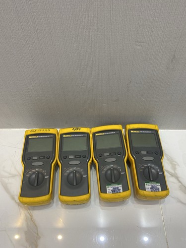 Fluke 1520 MegOHMMETER (No Leads)