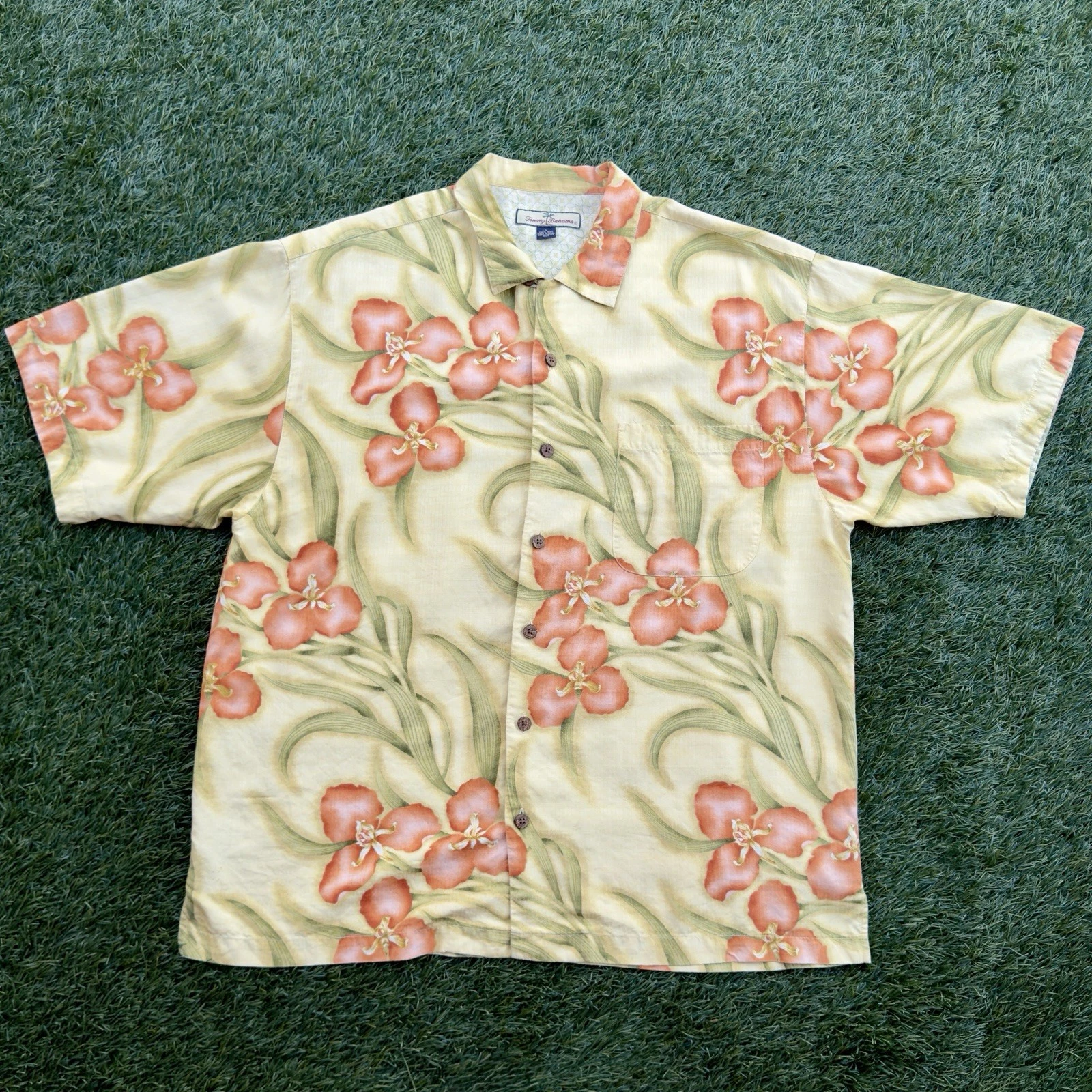 Tommy Bahama Shirt Mens L Yellow Floral Hawaiian 100% Silk Casual Aloha Resort