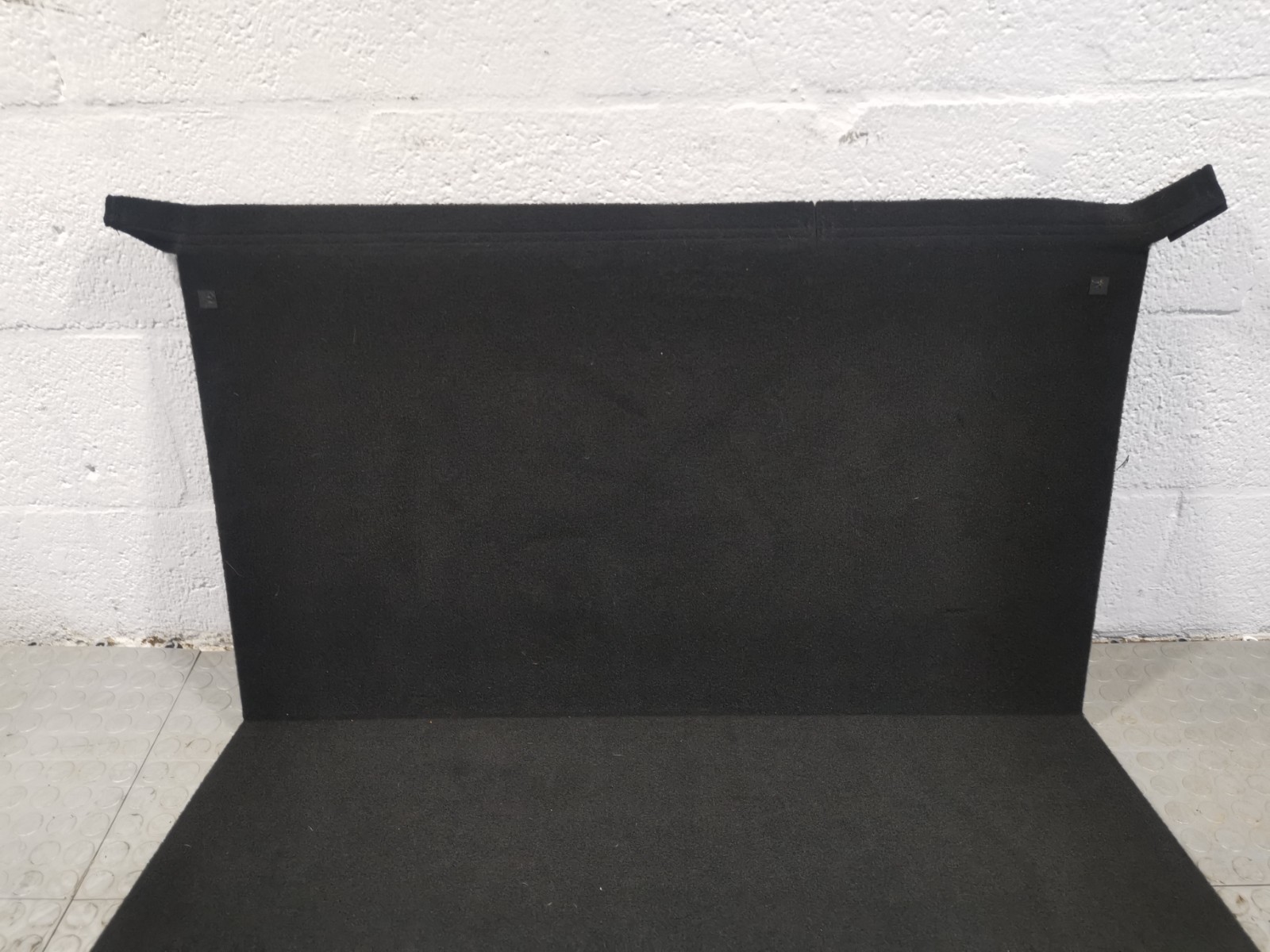Maserati Levante 2017 Trunk cover P/N 670085504