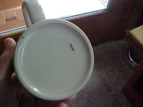 IH International Harvester Byron Corn Picker Coffee Cup Farm Tractor - Picture 6 of 6