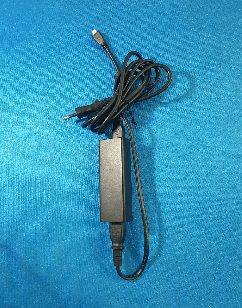 CARGADOR DE CORRIENTE ASTRON 5V P-N100 ADAPTADOR FUENTE DE ALIMENTACION