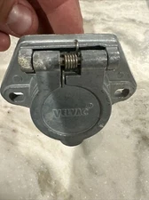 Velvac - 593084 - 7-Way Socket With Split Pins.