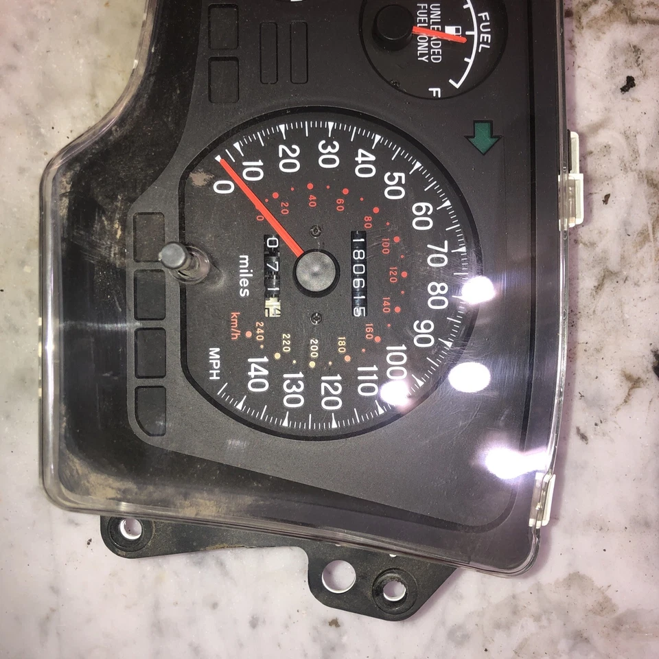 Velocímetro láser Plymouth 1990-1994 180 k medidores manuales grupo 4G63 na 2,0 L L1 Foto 2 de 4