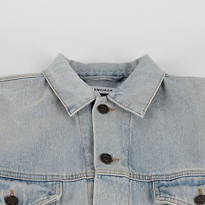 Balenciaga Eiffel Tower Patch Denim Jacket 40 Size - 606174 Balenciaga Eiffel Tower Patch Denim Jacket 40 Size - 606174