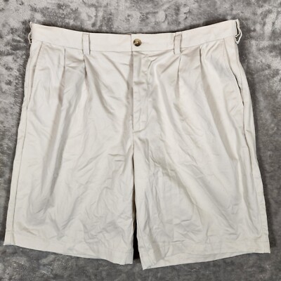 Roundtree & Yorke Shorts Men's 40X10 Beige Pleated Front Casuals