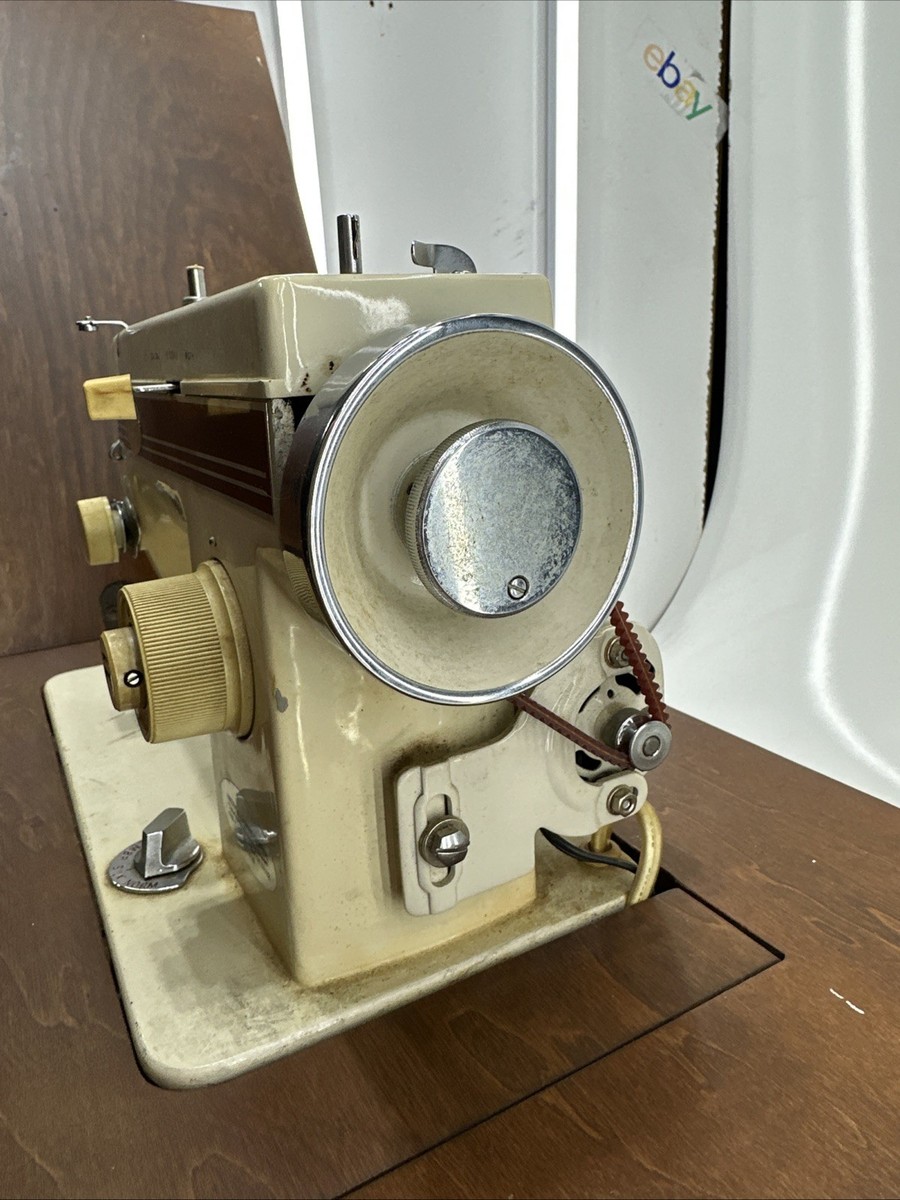 Vintage NECCHI - ALCO Model 301 ZIG ZAG SEWING MACHINE In Cabinet