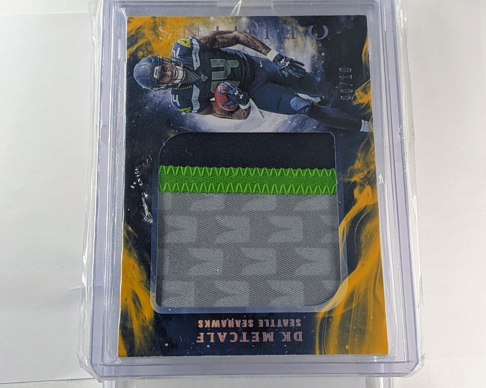 2019 Panini Origins -DK Metcalf Gold /10 Jumbo Jersey #RJJ-10 (MEM, RC)