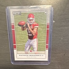 Top Patrick Mahomes Rookie Cards to Collect 35