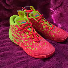 PUMA MB.04 1Love Men  s Mid Top Basketball Lace Up Pink/Green 310532-01