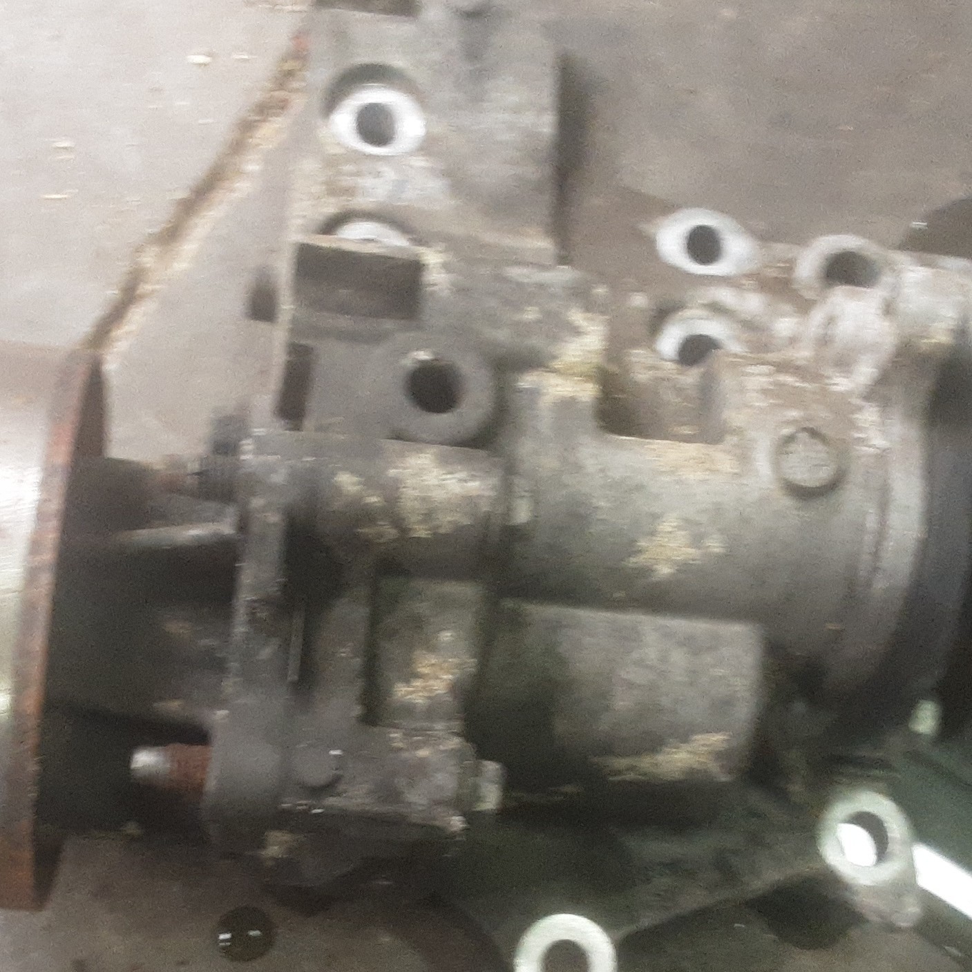 2009 Nissan Versa  1.8 Water Pump And Thermostat  Housing