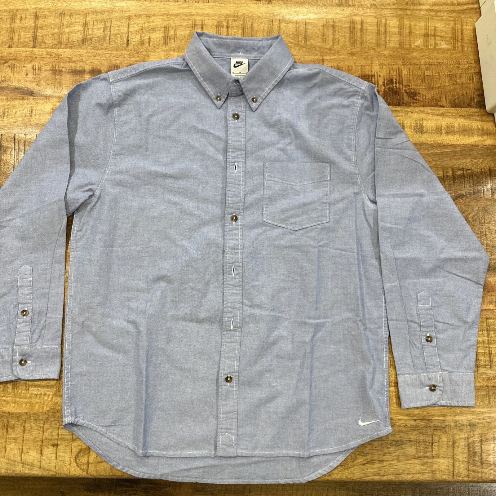 Camicia Oxford manica lunga Nike uomo M blu con bottoni nuova con etichette FN3125 101 $100