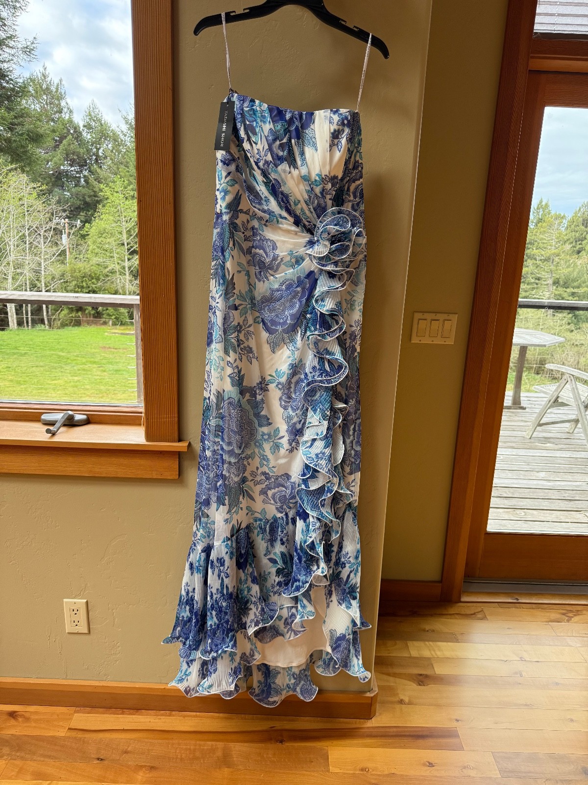 Tadashi Shoji Morwenna Floral Print Ruffle gown