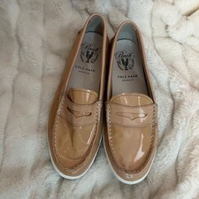 Cole Haan Women  s 7 Patent Leather Loafer Clean Girl Minimal Preppy Spring Nude