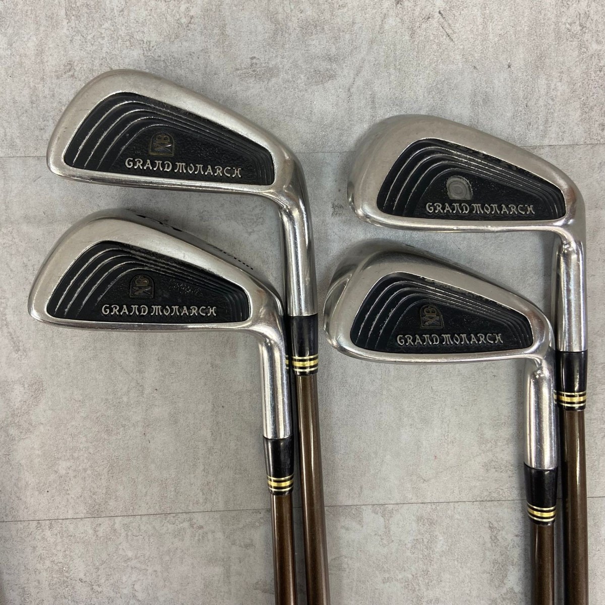 Mizuno GRAND MONARCH Irons #3~9,Pw(8clubs)/Original Carbon/Flex:7