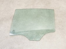 BMW E65 745i, Seitenscheibe grün Tür hinten links, 51358223809 BMW E65 745i, Seitenscheibe grün Tür hinten links, 51358223809