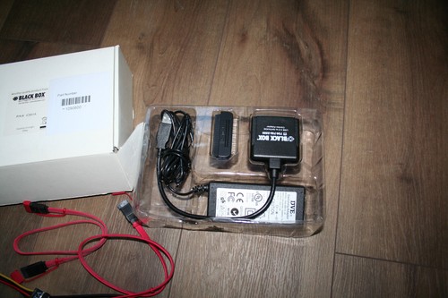 Black Box IC661A USB 2.0 zu IDE/SATA Combo Adapter - Bild 2 von 5