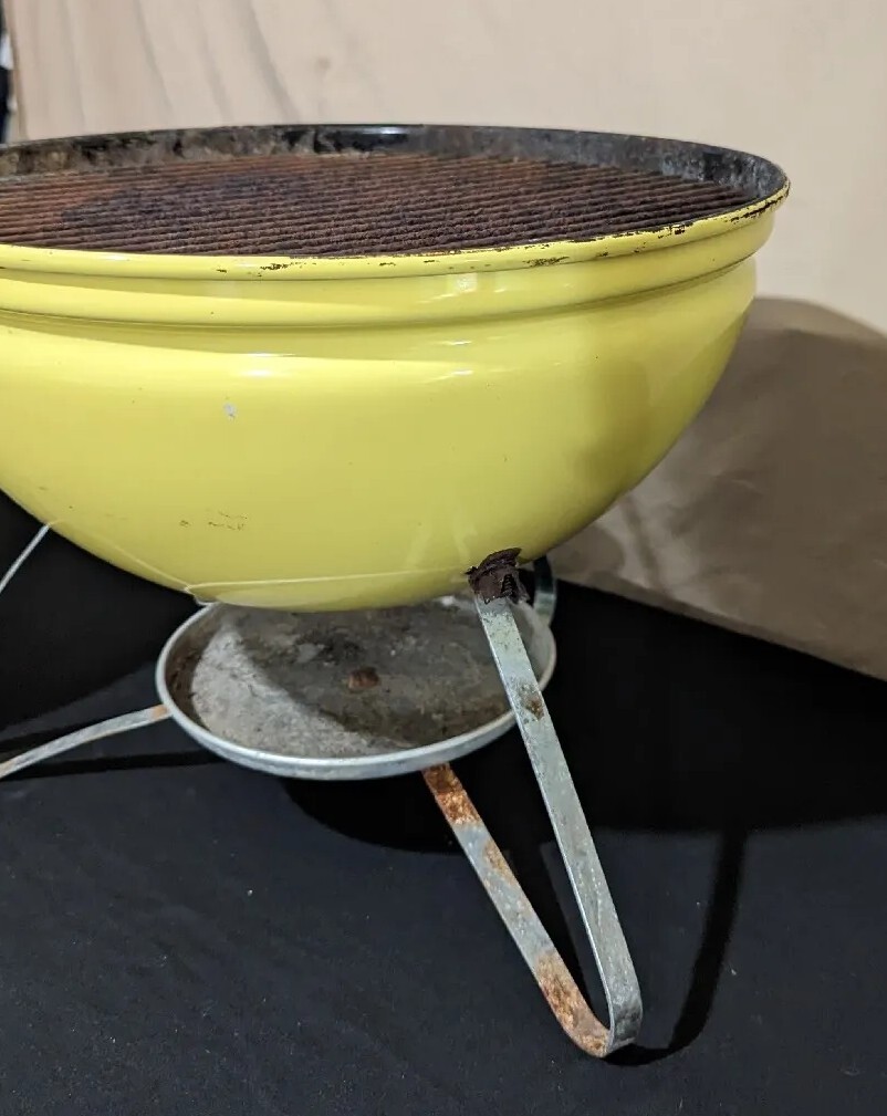 10th Anniversary Simpsons Portable Smokey Joe er Charcoal Grill w