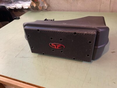 05-20 OEM Nissan Frontier Rockford Fosgate Rear Under Seat 