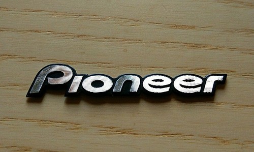 logo aluminium PIONEER X 2 - Foto 2 di 2
