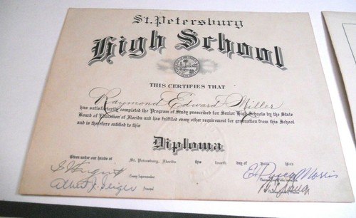 1943 ST PETERSBURG HIGH SCHOOL ST PETERSBURG FL GRADUATION COMMENCEMENT LOT - Picture 2 of 6