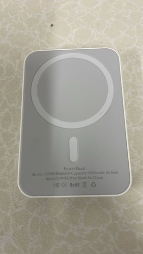 Wireless Magnetic Power Bank Mini Power Bank 5000mAh Portable Charger (E373) - Picture 12 of 16