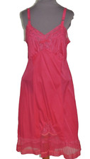 1950's - 1960's Texsheen Magenta Full Slip w Lace sz 36