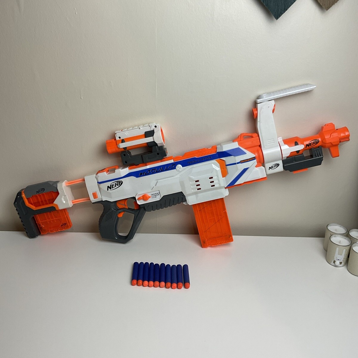 Nerf Elite Modulus Regulator Motorised Blaster with attachments