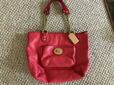 Genuine coach hot pink leather Vintage Hot Pink Coach Bag AUTHENTIC Comes with... | Depop main image 4