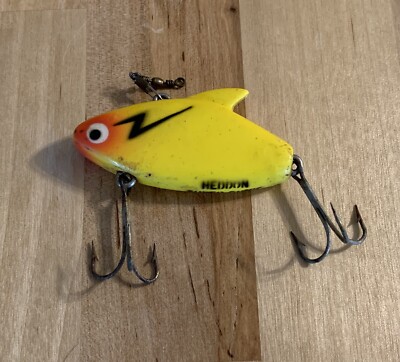 VTG HEDDON FISHING LURE HEDDON SUPER SONIC Yellow 2 Hooks 2 1/8