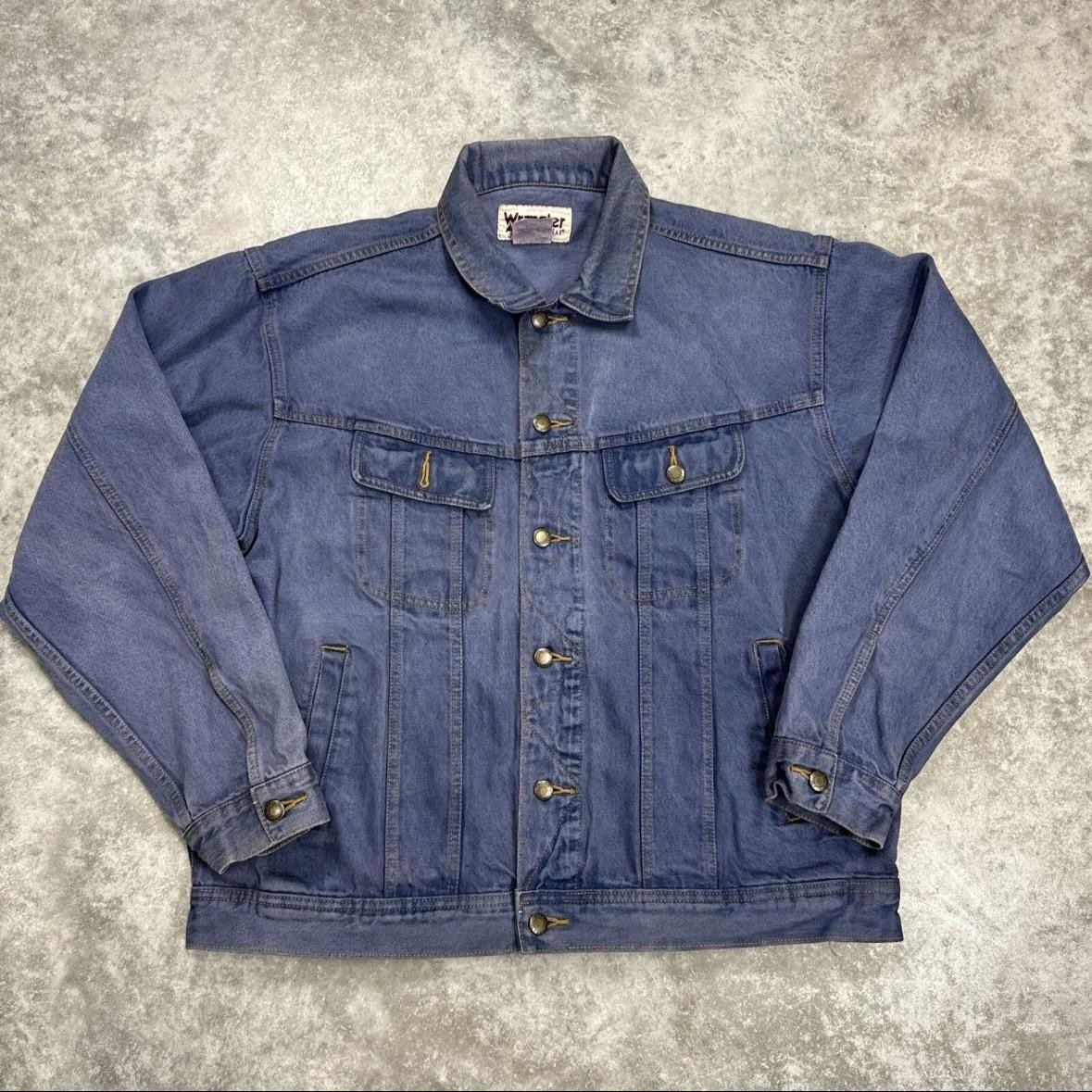 Wrangler Rugged Wear Jacket Mens XL Blue Denim Trucker Button Front Pockets