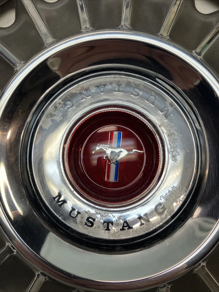 四 1967 年福特野马 14 英寸车轮盖 — 第 2/4 张图片