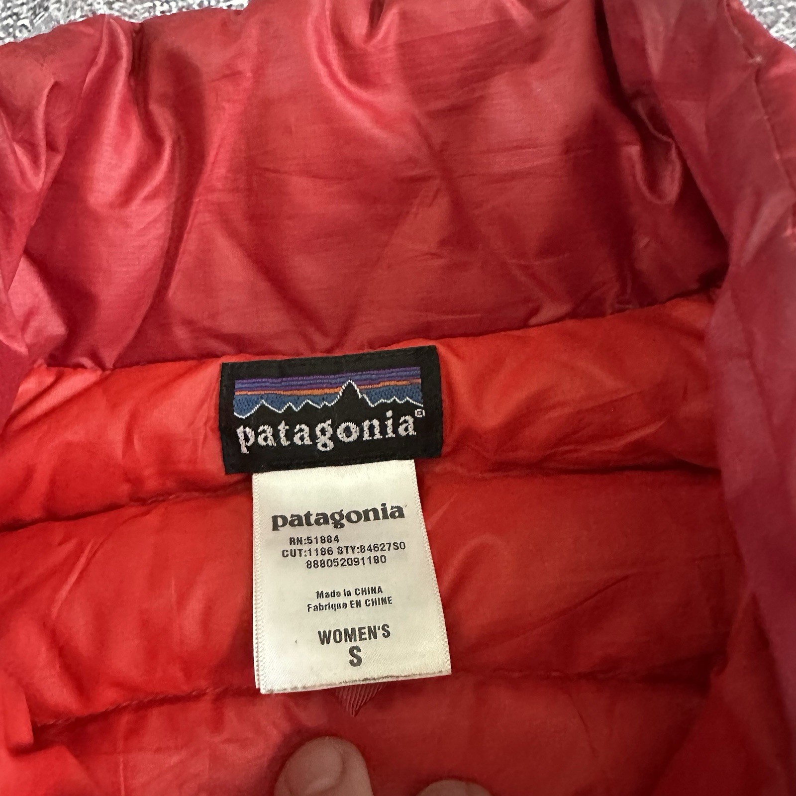 Women's Vintage Y2K Patagonia Down Sweater Vest Tomato Red Puffer Jacket Sz S thumbnail 3