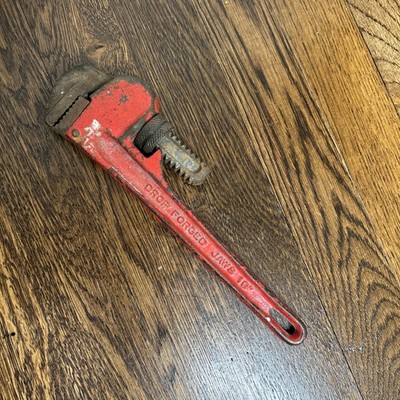 Vintage 10  Drop Forged Jaws Pipe Wrench Heavy Duty Plumbing Tool Made in Taiwan