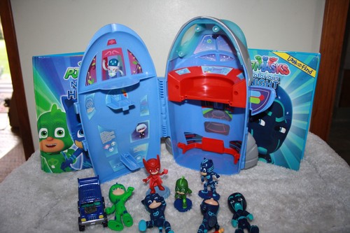 10 pc Lot PJ Masks 2 In 1 HQ & Rocket Ship Playset With books + Action Figures - Picture 4 of 4