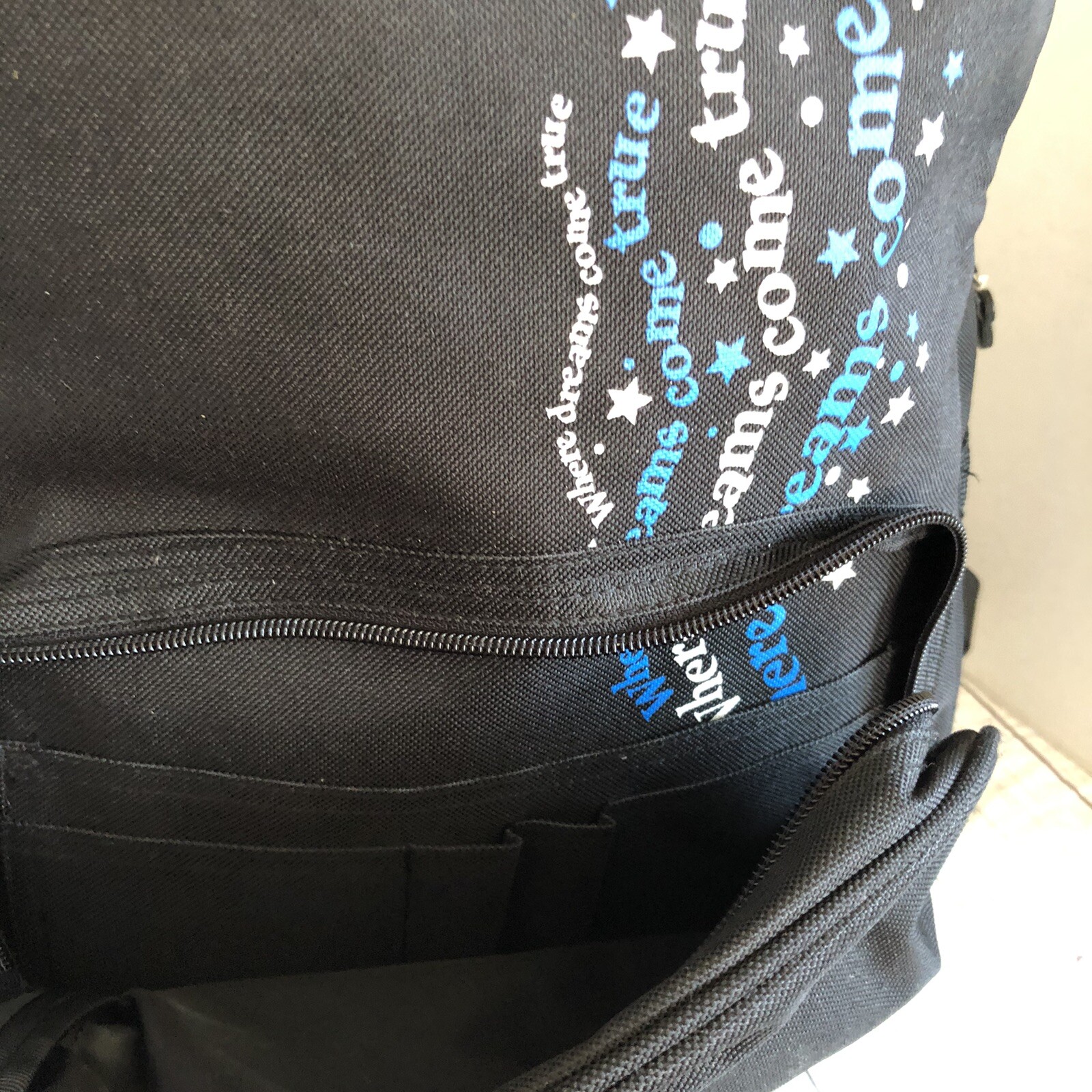 Foto 10 di 12