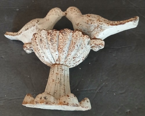 Vintage Cast Iron Statue Birds on Bird Bath Distressed Rustic Spring Decor - Picture 5 of 8
