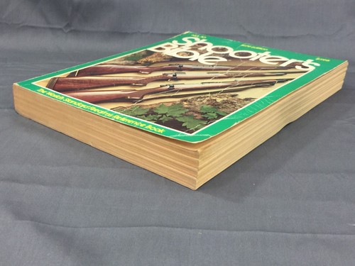 1979 Shooters Bible No 70 Firearms and Sporting Good Reference Book - Picture 6 of 15