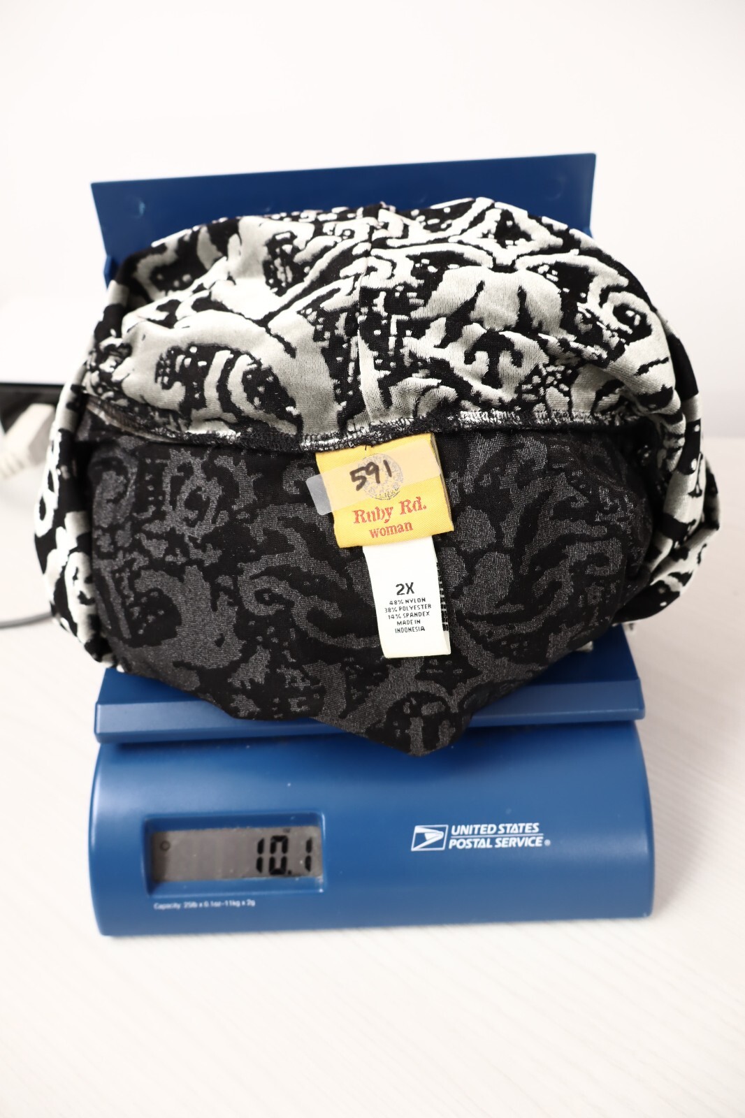 RUBY RD. Women's Nylon Polyester Blouse Velvet Fl… - image 14