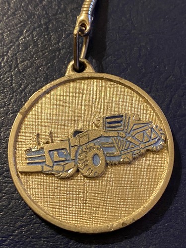 1960-70's Blakemore Equipment Co. EarthMover Advertising Silver Key Ring Key Fob - Picture 3 of 6