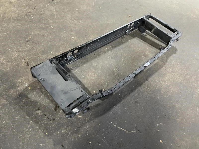 Chevrolet Suburban 1500 2012 panel de soporte del núcleo del radiador se adapta a 10-14 Escalade OEM Foto 2 de 4