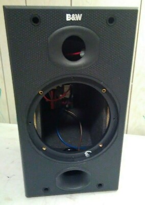 B&Wスピーカー DM601S2 シリアル連番バナナプラグ、天井吊り金具付 B&Wスピーカー DM601S2 シリアル連番バナナプラグ、天井吊り金具