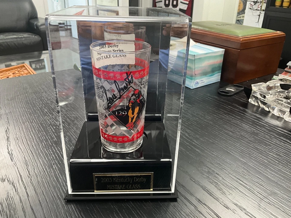 2003 signature series kentucky derby glass w/ display case - Image 4 of 4
