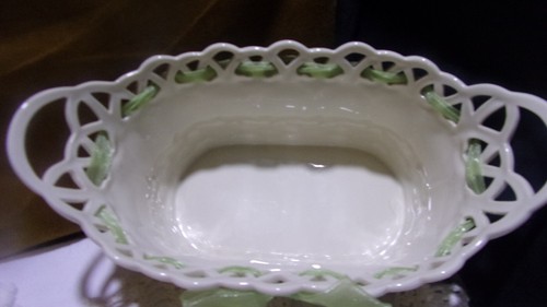 LENOX Posy Baskets Centerpiece Ivory Mixed Floral Ribbon Reticulated 9.5" x 5" - Picture 3 of 9