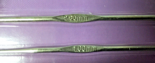 4 x Aluminium Crochet Hooks Yarn Knitting Needles SET 1 - 1.5-2-2.5 mm - Picture 3 of 3