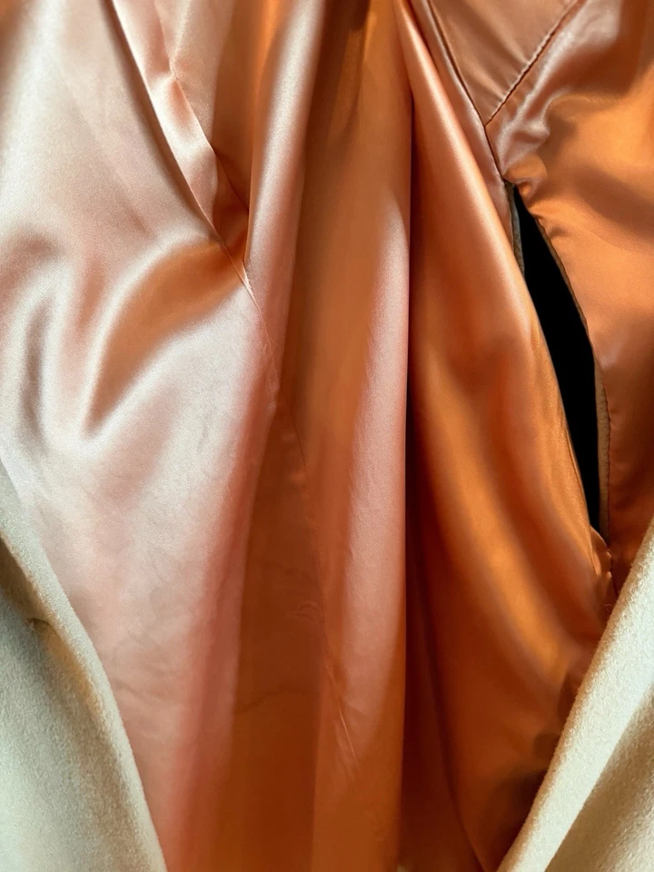 Vtg Pendleton Wool Cape Poncho Cloak One Size Tan Carmel Button ArmSlit USA TAGS - Image 4 of 4